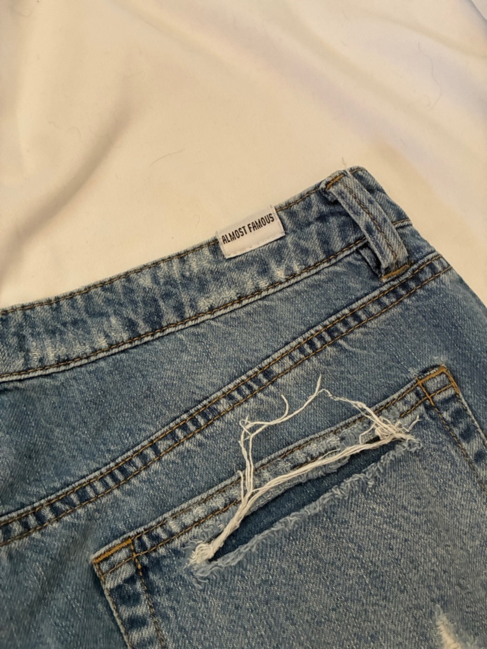 Almost Famous Women’s Distressed Blue Women's Ripped Jeans Size 13 - Picture 9 of 10